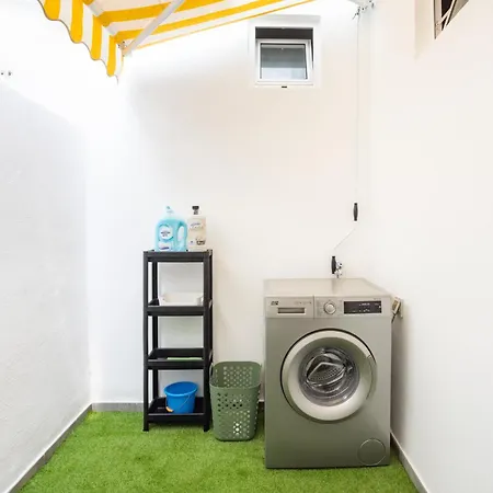 Home2book Spacious Family Home, Cruz Center Appartement